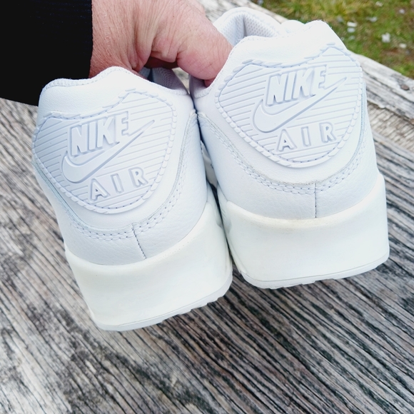 Nike Air Max 90 Streetwear/Lifestyle Shoes Size 10.5 for Men - Picture 11 of 11